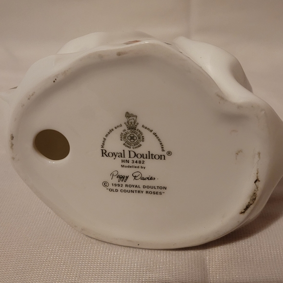 Royal Doultan Peggy Davies HN3482 - Picture 2 of 4